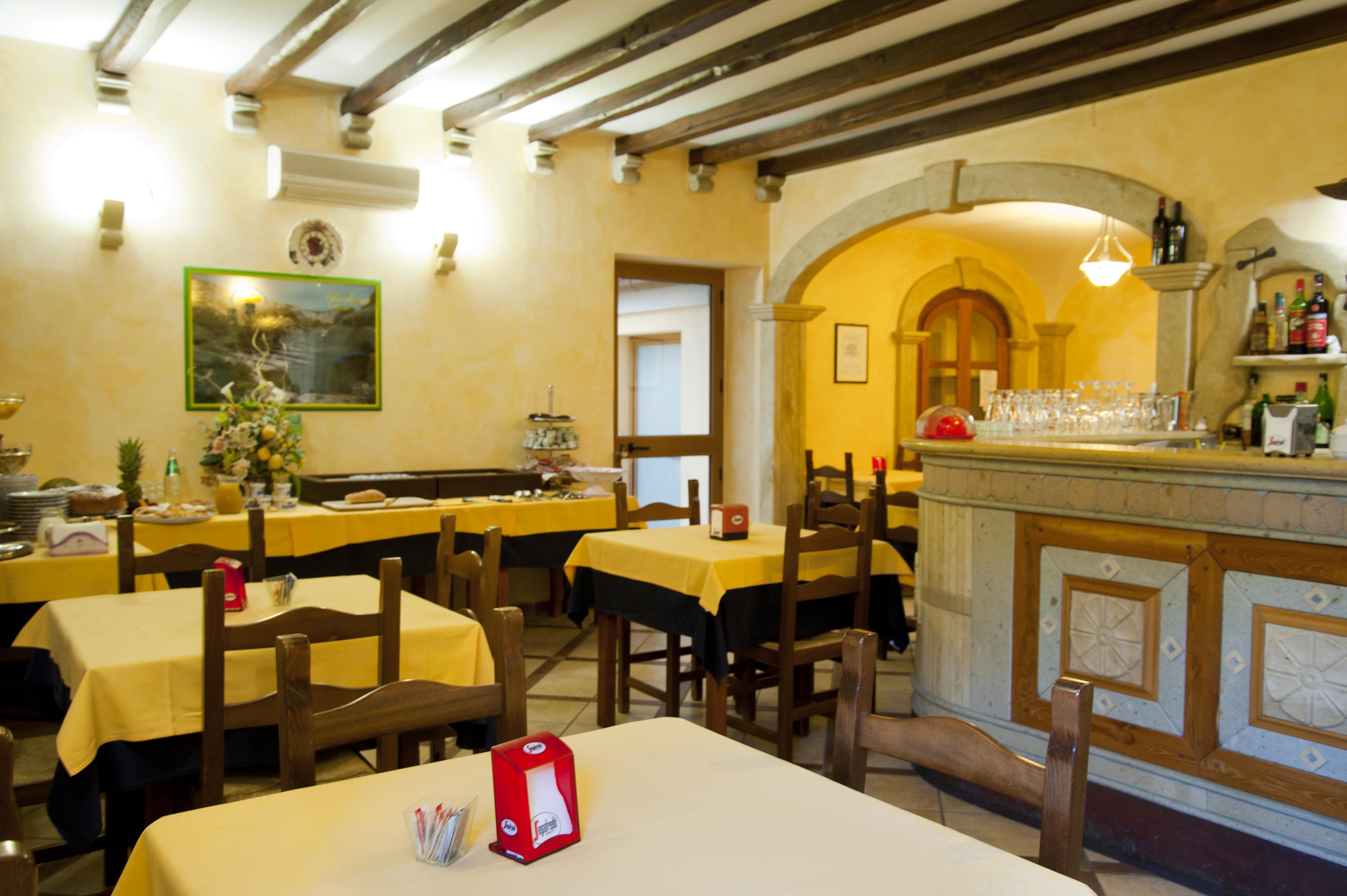 Hotel San Francisco Cala Gonone Exterior photo