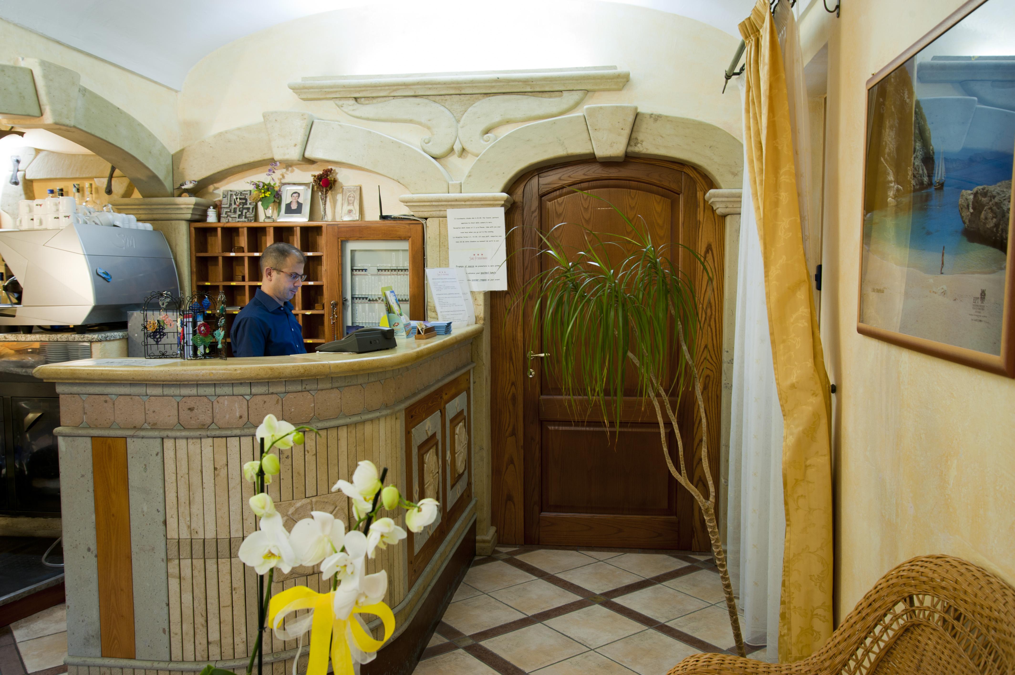 Hotel San Francisco Cala Gonone Exterior photo